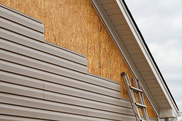 24/7 Emergency Vinyl Siding experts in Laporte, CO
